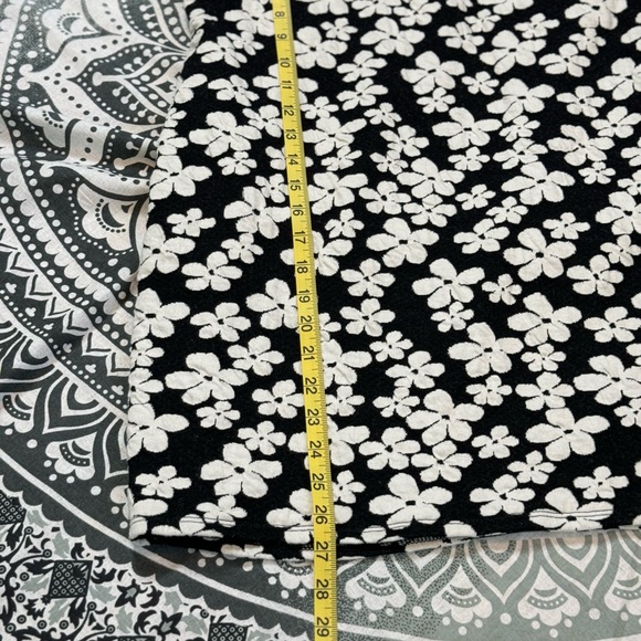 Wild Fable Floral Cutout Mini Dress. Size Large - Picture 9 of 12